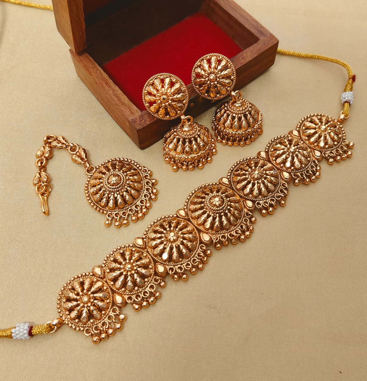 Beautiful Premium Quality Gold Plated  Matt Necklace With Beautiful Jhumkie And Tika….